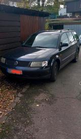 Volkswagen VW Passat 3b - Volkswagen Passat aus 2000: Kombi