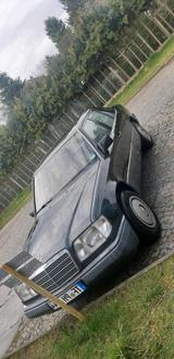 Mercedes-Benz Mercedes W124 Limousine E320 Mopf 2 H-Kenn... - gebrauchte Mercedes-Benz E 320 aus dem Jahr 1993