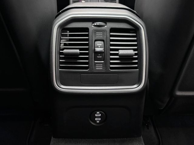 Porsche Macan*Automatik*Pano*Spur*CarPlay*SAGAS*18Wege*