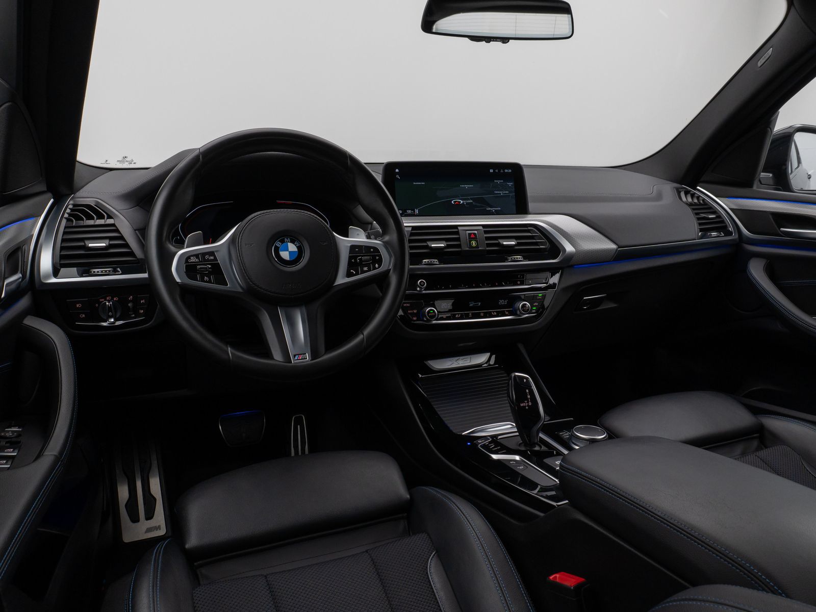 Fahrzeugabbildung BMW X3 xD20d M Sport Kamera DAB HiFi AHK Alarm 19Zol