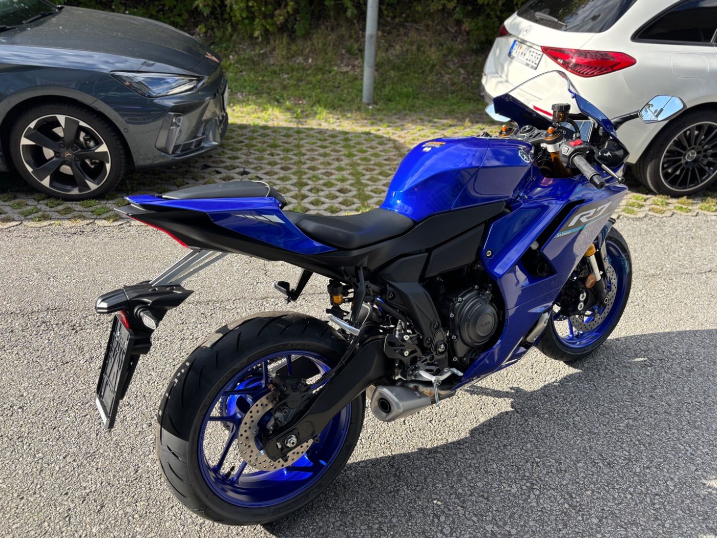 Fahrzeugabbildung Yamaha YZF-R7 7 2026 in allen Farben erhältlich