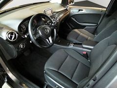 MERCEDES-BENZ B 180  CDI Automatik Navi PDC SHZ 