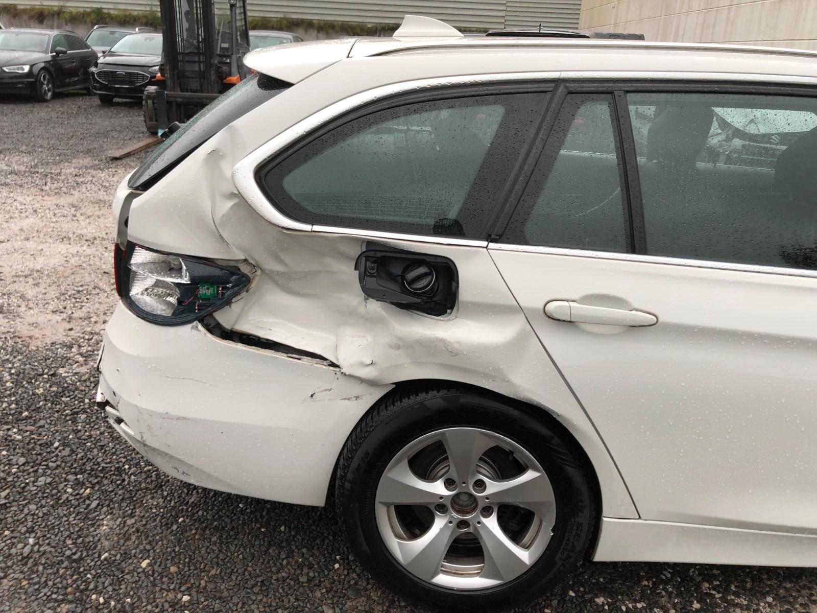 BMW 320 2013 — photo 11