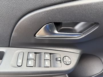 Fotografie 14 des Opel Corsa Elegance Navi Kamera Sitzheizung Allwetter