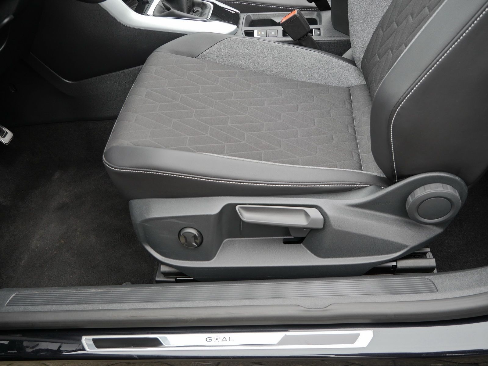 Volkswagen T-Roc - Bild 22
