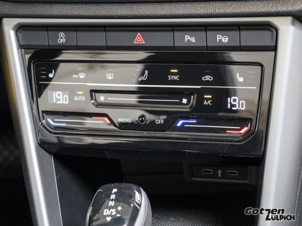 Fahrzeugabbildung Volkswagen T-Roc Cabriolet Style 1,5TSI DSG Navi PDC LED
