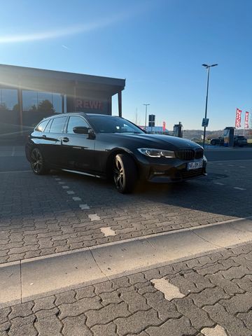 BMW BMW G21 330d 210kB