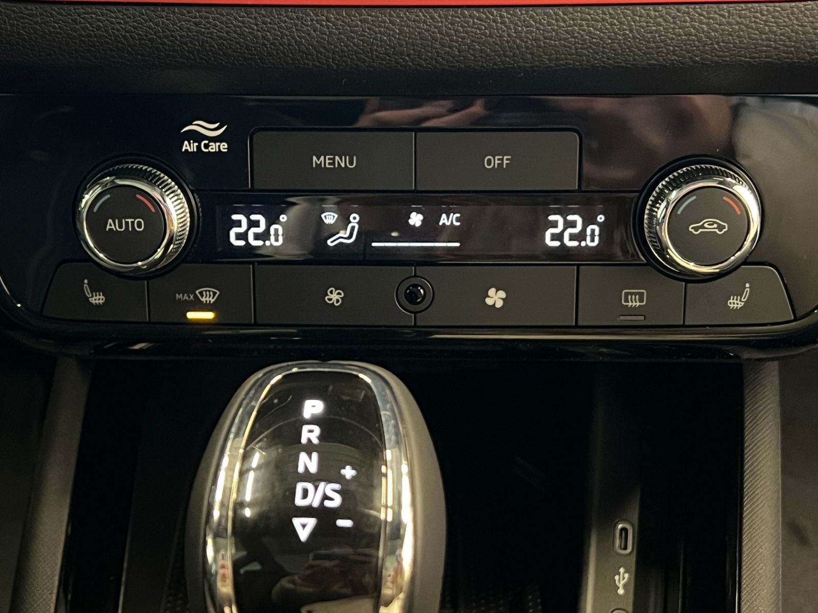 Fahrzeugabbildung SKODA Kamiq Monte Carlo 1.5 TSI DSG *AHK*