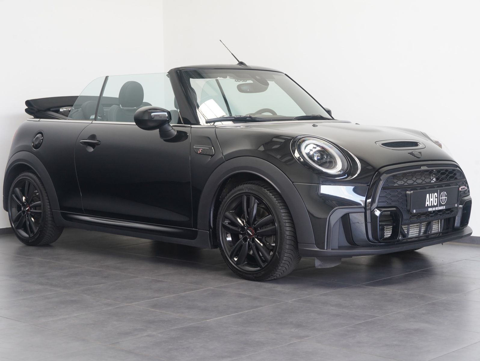 Fahrzeugabbildung MINI Cooper S Cabrio John Cooper Works Trim