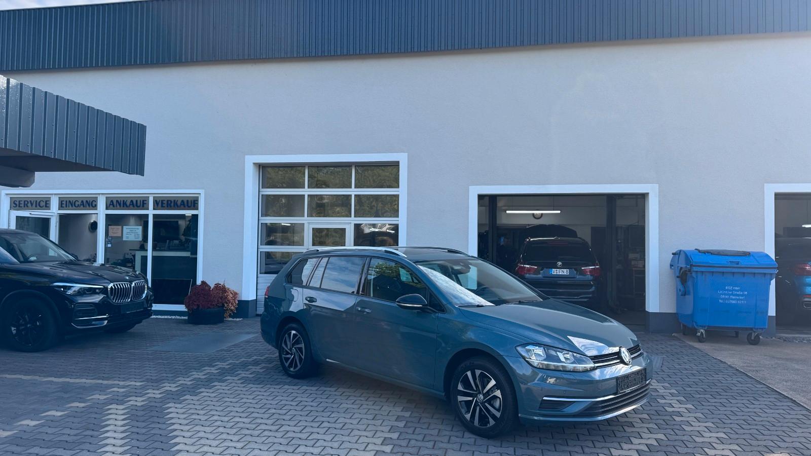 Volkswagen Golf VII Variant IQ.DRIVE ACC AHK Pano