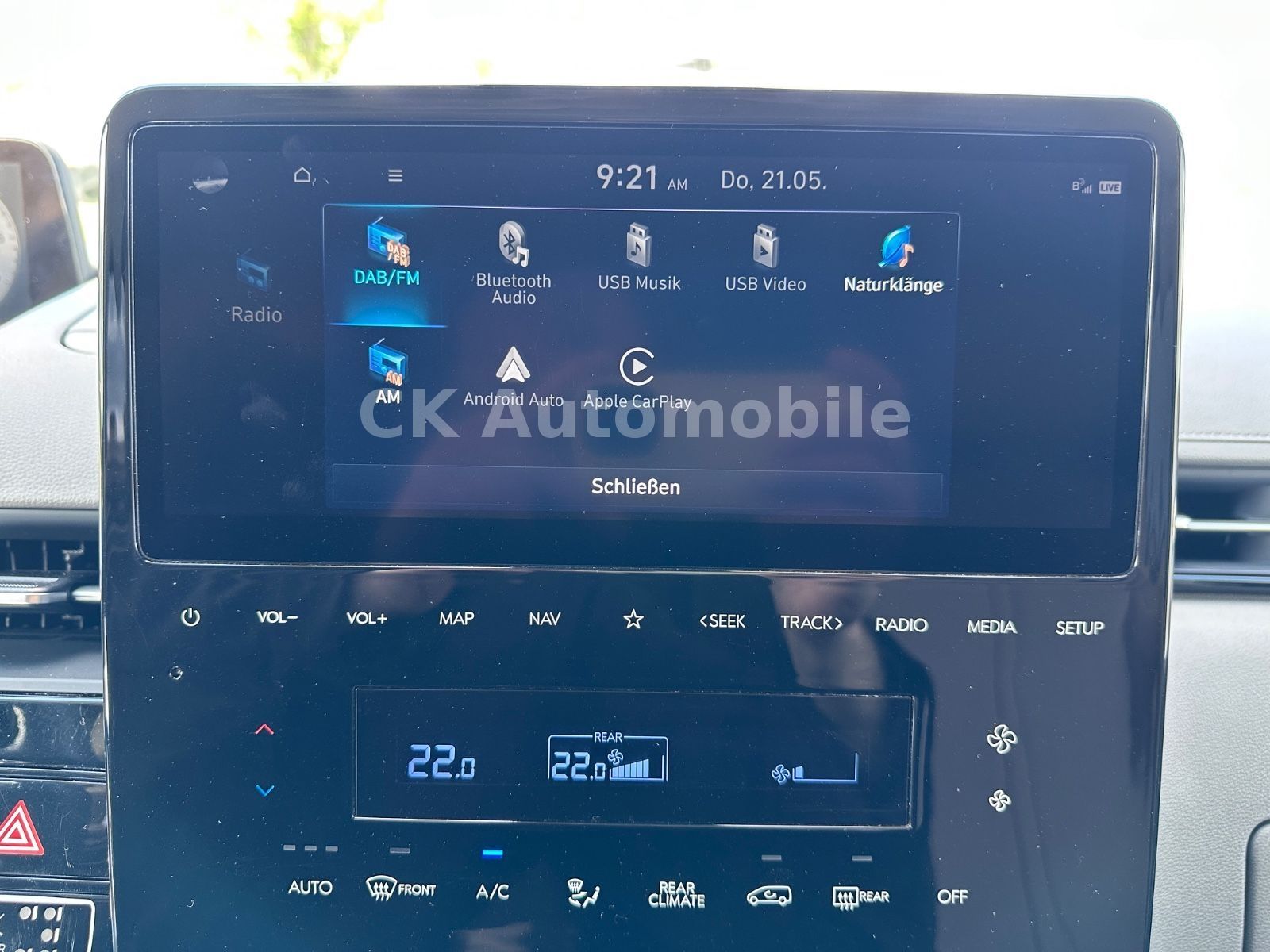 Fahrzeugabbildung Hyundai Staria Premium Signature 4WD/7Sitze/Navi/ACC/AHK