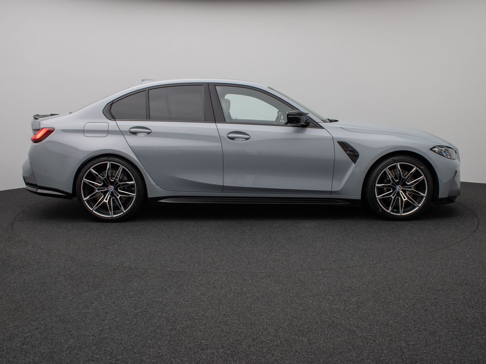 Fahrzeugabbildung BMW M3 Competition xD Glasdach Laser 360°HUD H/K DAB