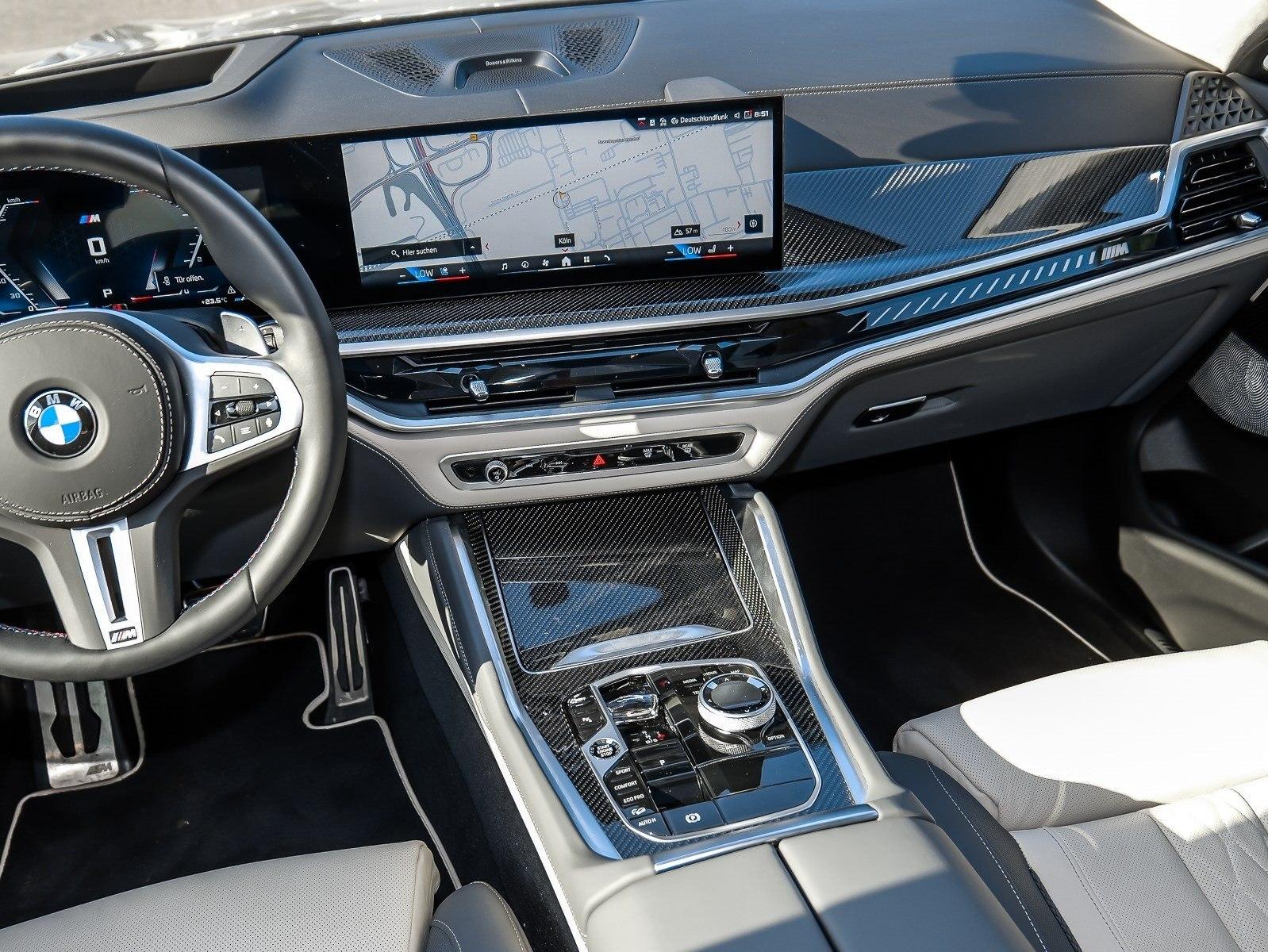 BMW X6 M60i xDrive PANO ACC RFK NAVI LED LM