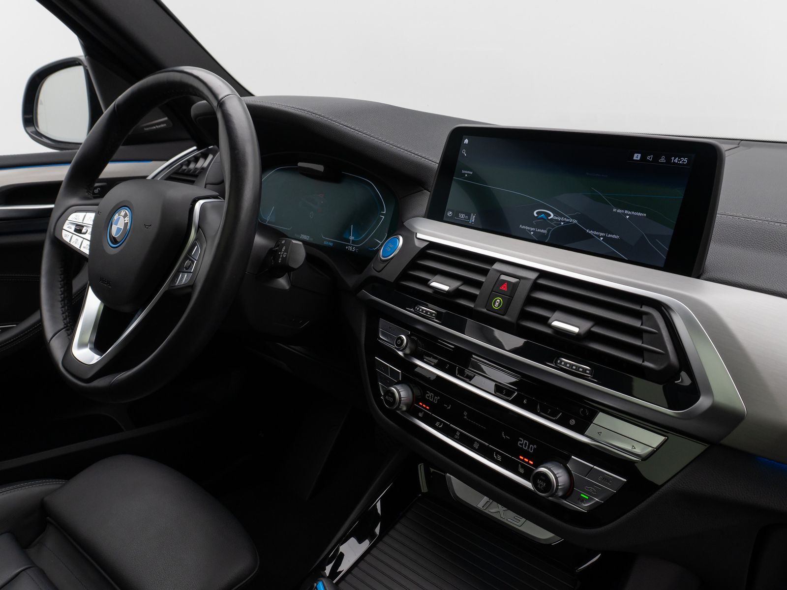 Fahrzeugabbildung BMW iX3 Impressive Panorama 360°HUD DAB H/K Komfort