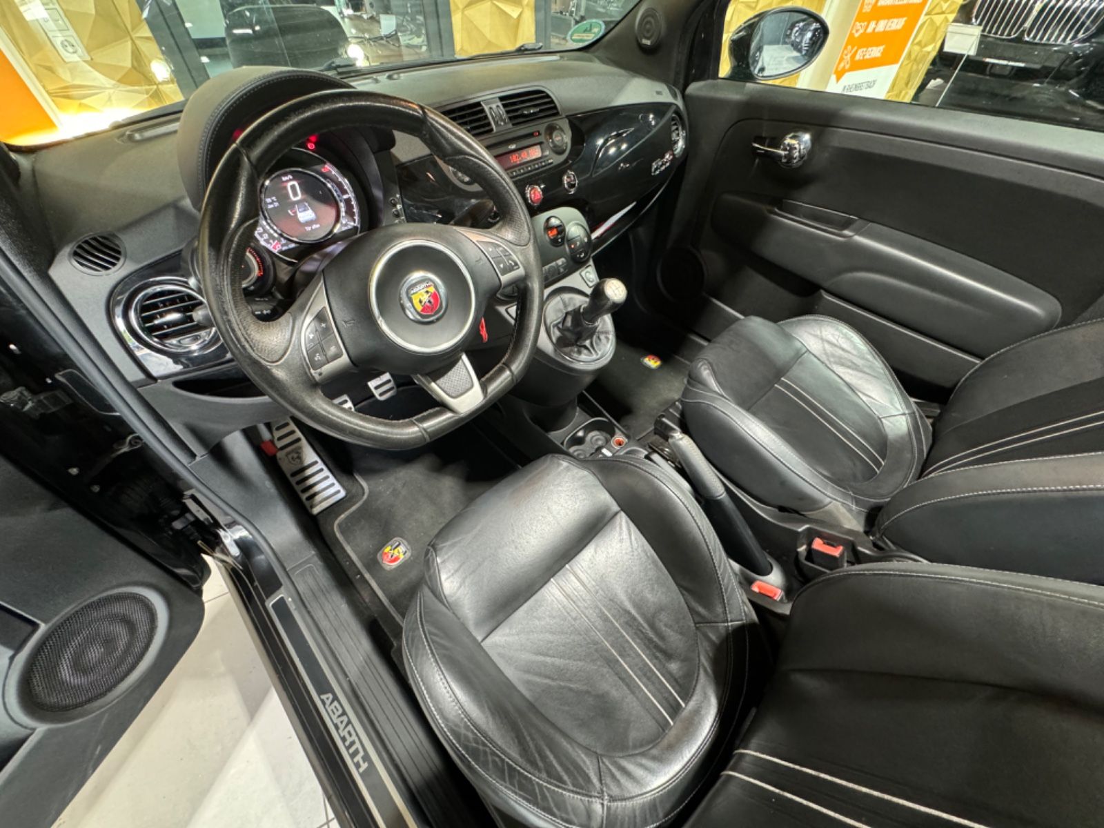 Fahrzeugabbildung Fiat 500 Cabrio 595 C Turismo//CABRIA//SPORT//SOUND