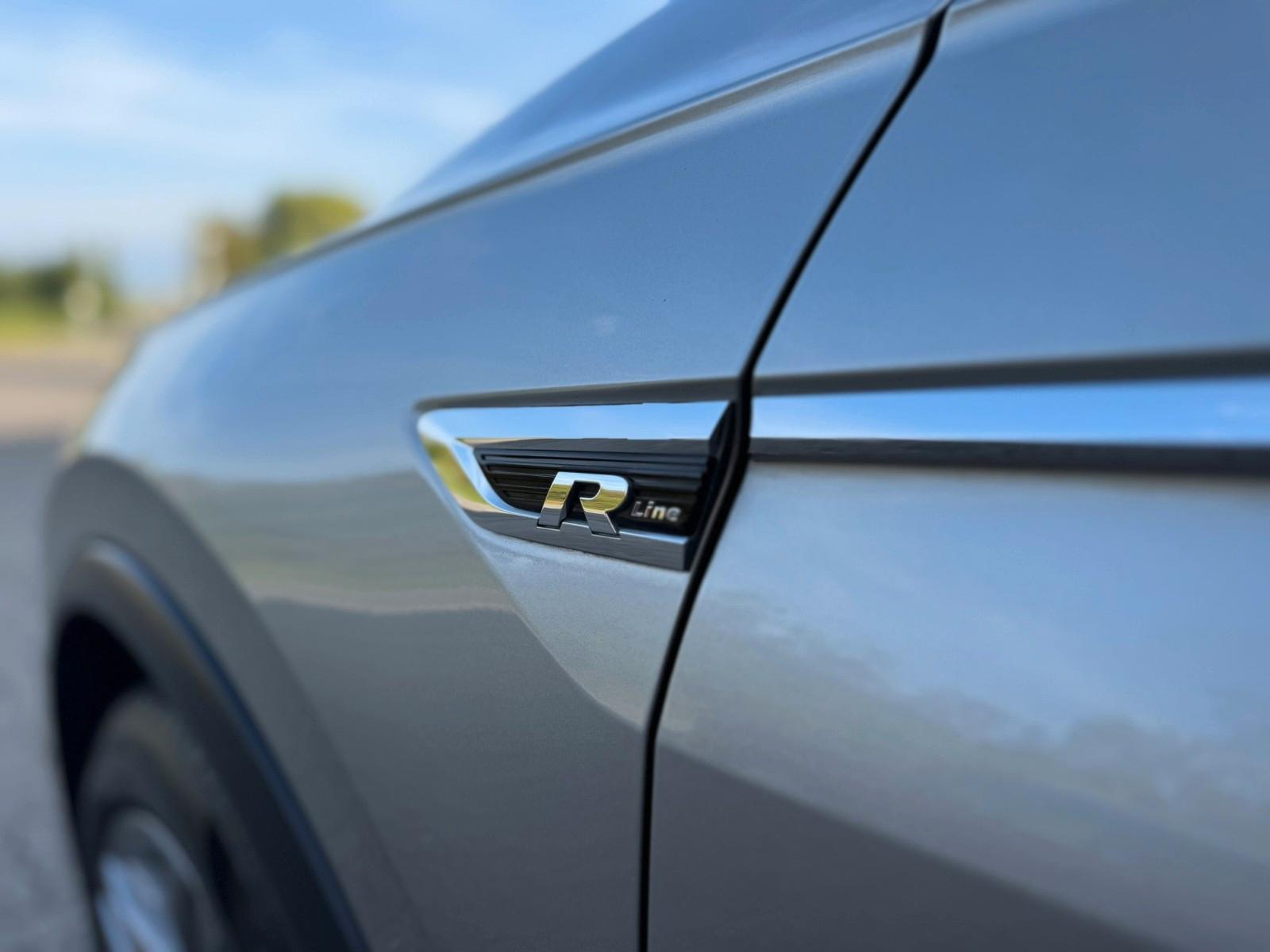 Volkswagen Tiguan R-Line 4Motion/1.HAND/LED/PANO/SCHECKHFT