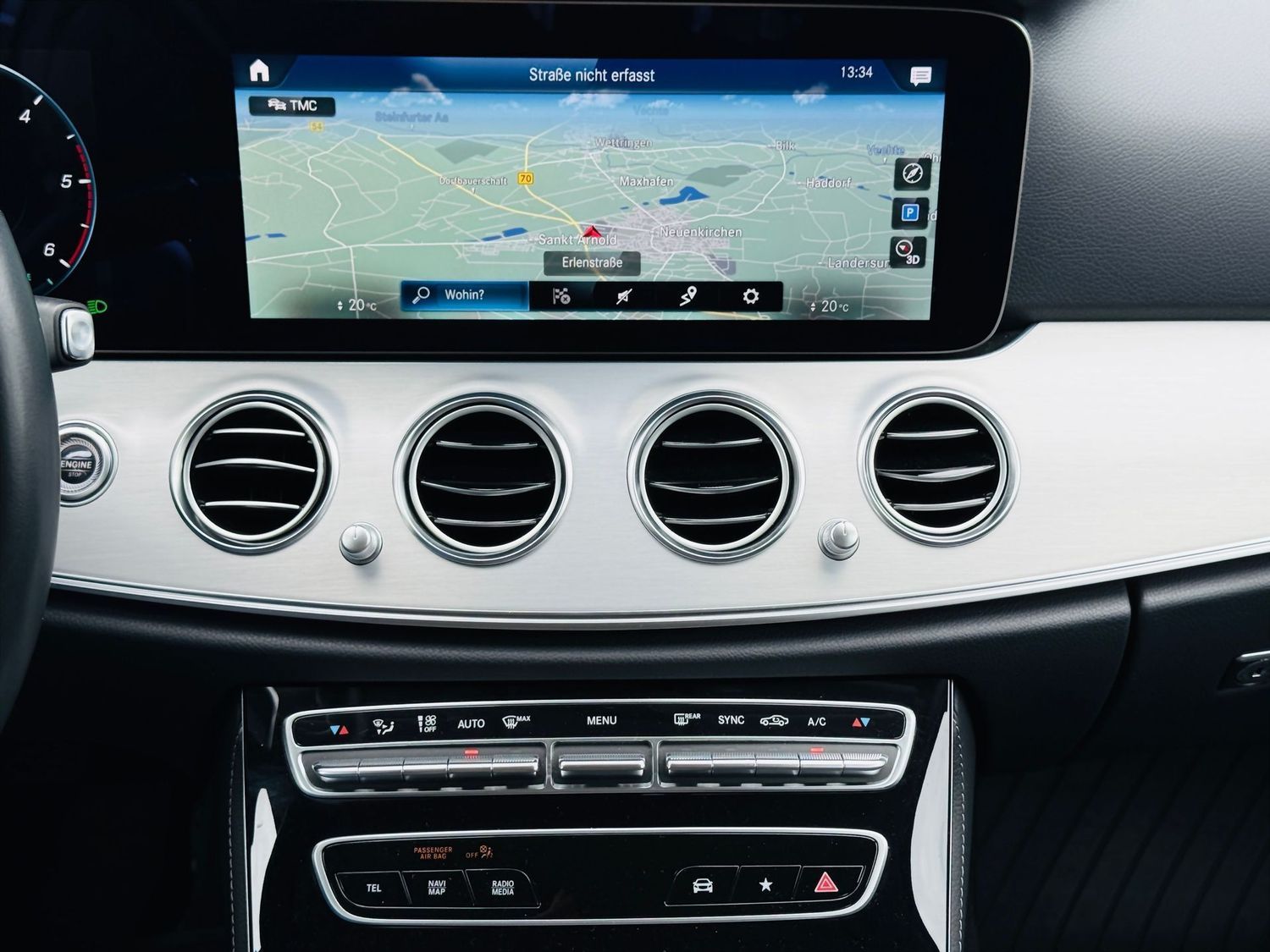 Fahrzeugabbildung Mercedes-Benz E 220 T d AVANTGARDE, MBUX Premium, RFK, Totw, L