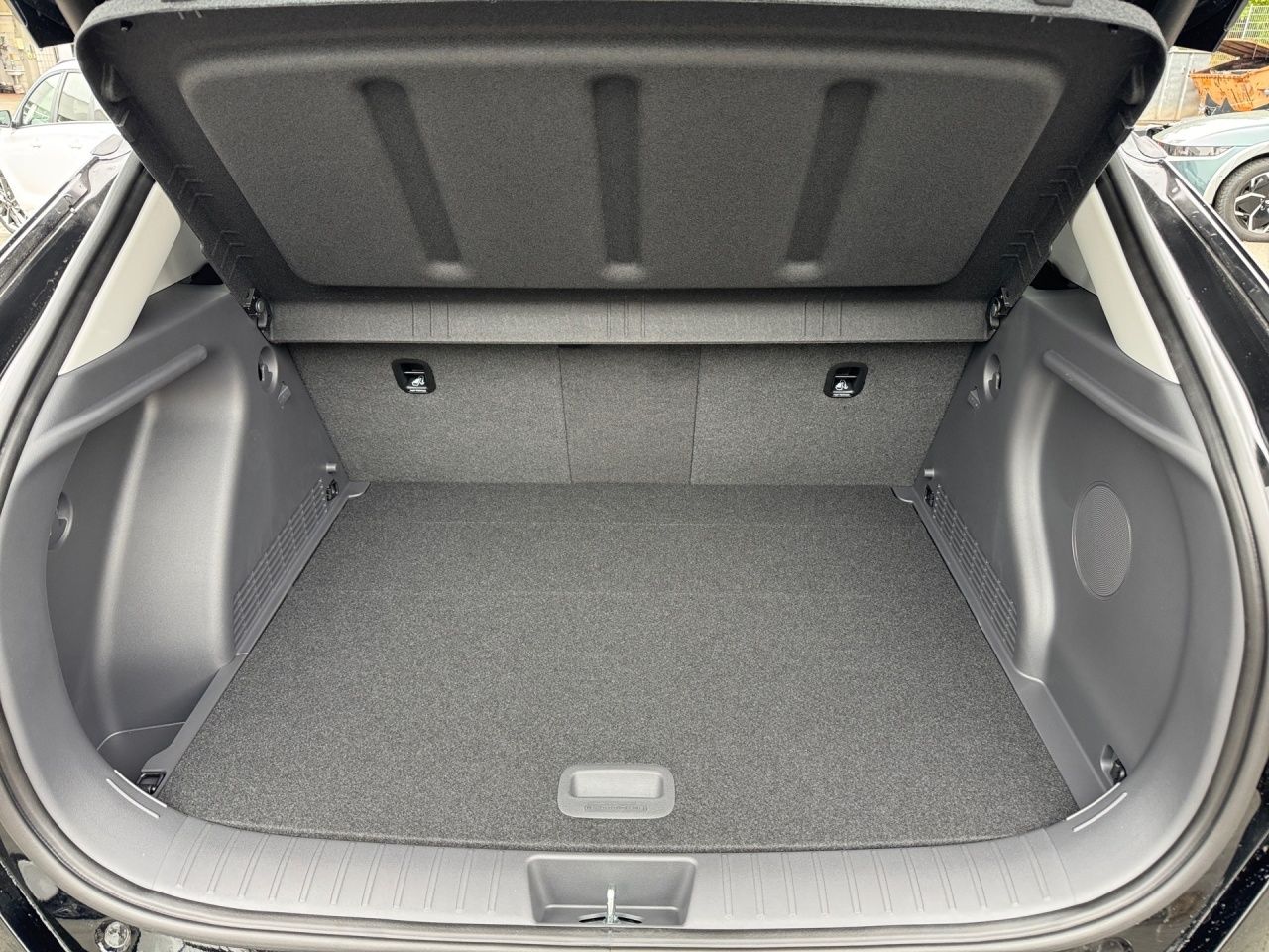 Fahrzeugabbildung Hyundai KONA PRIME *Technik-Pak.* *PANO*BOSE*SHZ*LHZ*ZV*