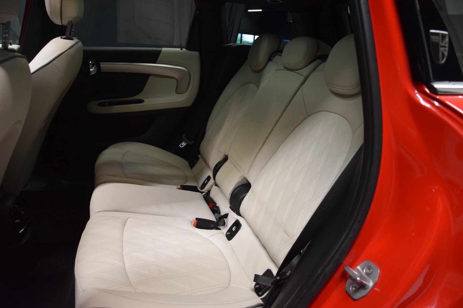 Fahrzeugabbildung MINI Countryman Cooper Yours Trim Pano ACC Memory