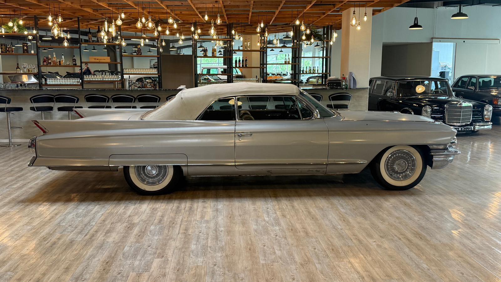 Cadillac Series 62