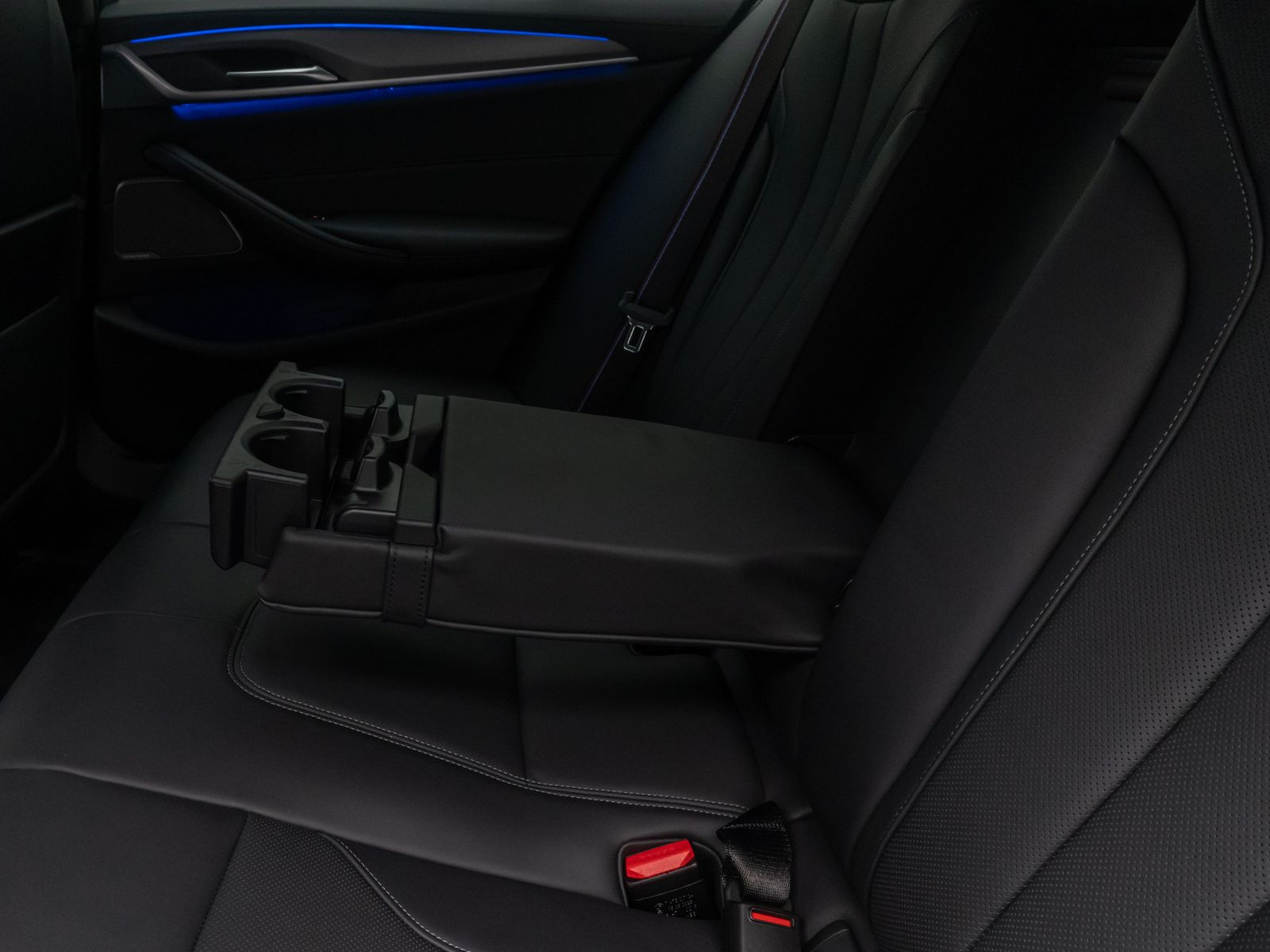 Fahrzeugabbildung BMW M5 xD M Driver´s 360°DAB Belüftung MCarbKeramik