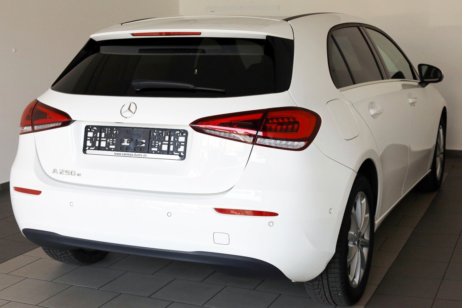 Fahrzeugabbildung Mercedes-Benz A 250 e,Style T.Leder,Navi,LED,SH,Kamera,SR+WR