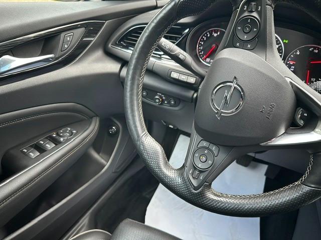 Opel Insignia B Country Tourer Exclusive/Voll-LED/360