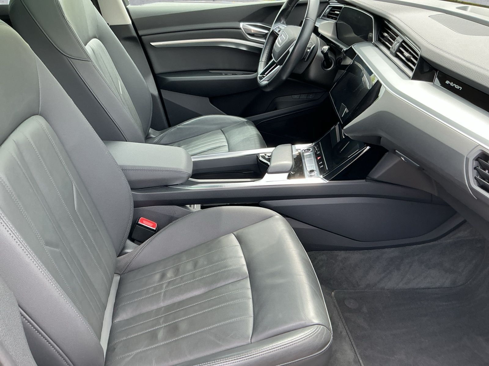 Audi e-tron - Bild 13