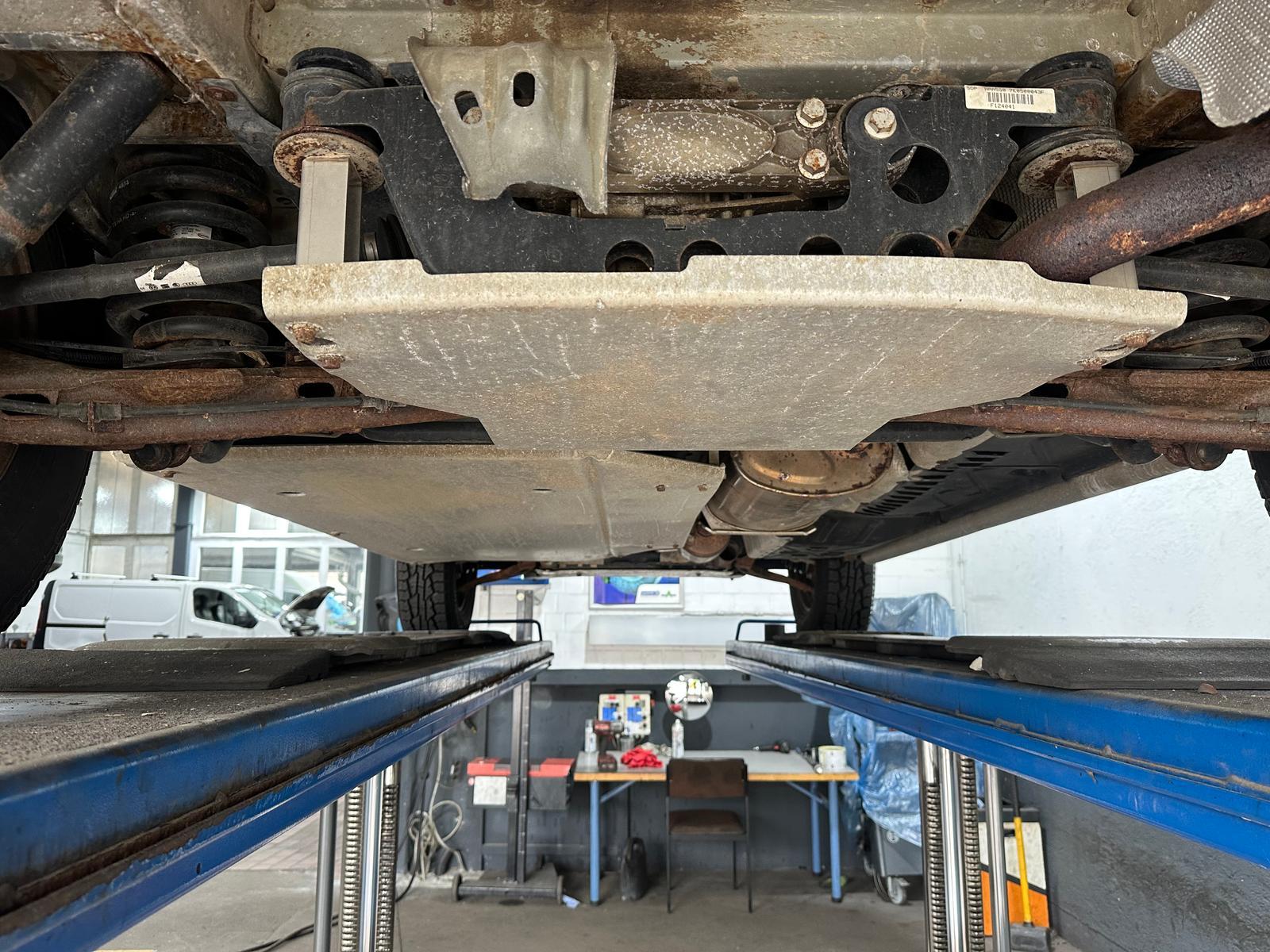 Volkswagen T5 WIDDER 4MOTION ROCKTON SEIKEL BUNDESWEHR OFFR
