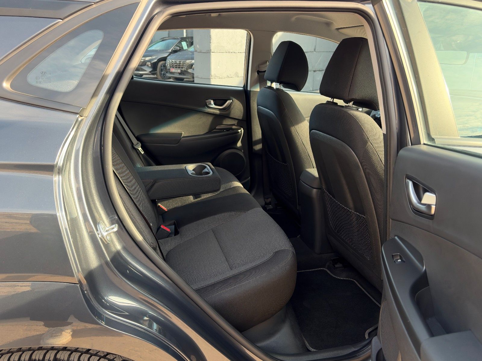 Fahrzeugabbildung Hyundai KONA E Select ACC LKAS PDC CAM SHZ CarPlay