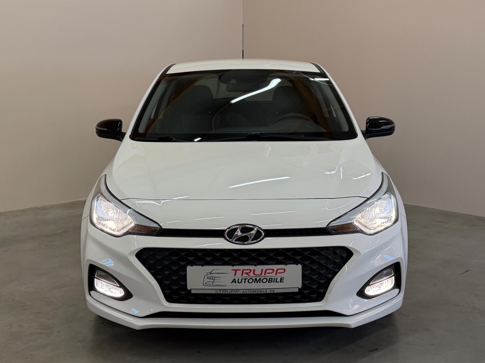Hyundai i20 YES! R-Kamera/Klima/Lenkrad+SHZ/8-fach
