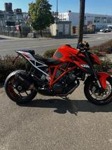 KTM 1290 Superduke R Service & Reifen neu - KTM MOTORRAD