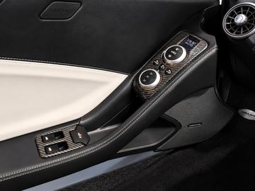 صورة مصغرة 18 لـ 2012 Mclaren MP4-12C