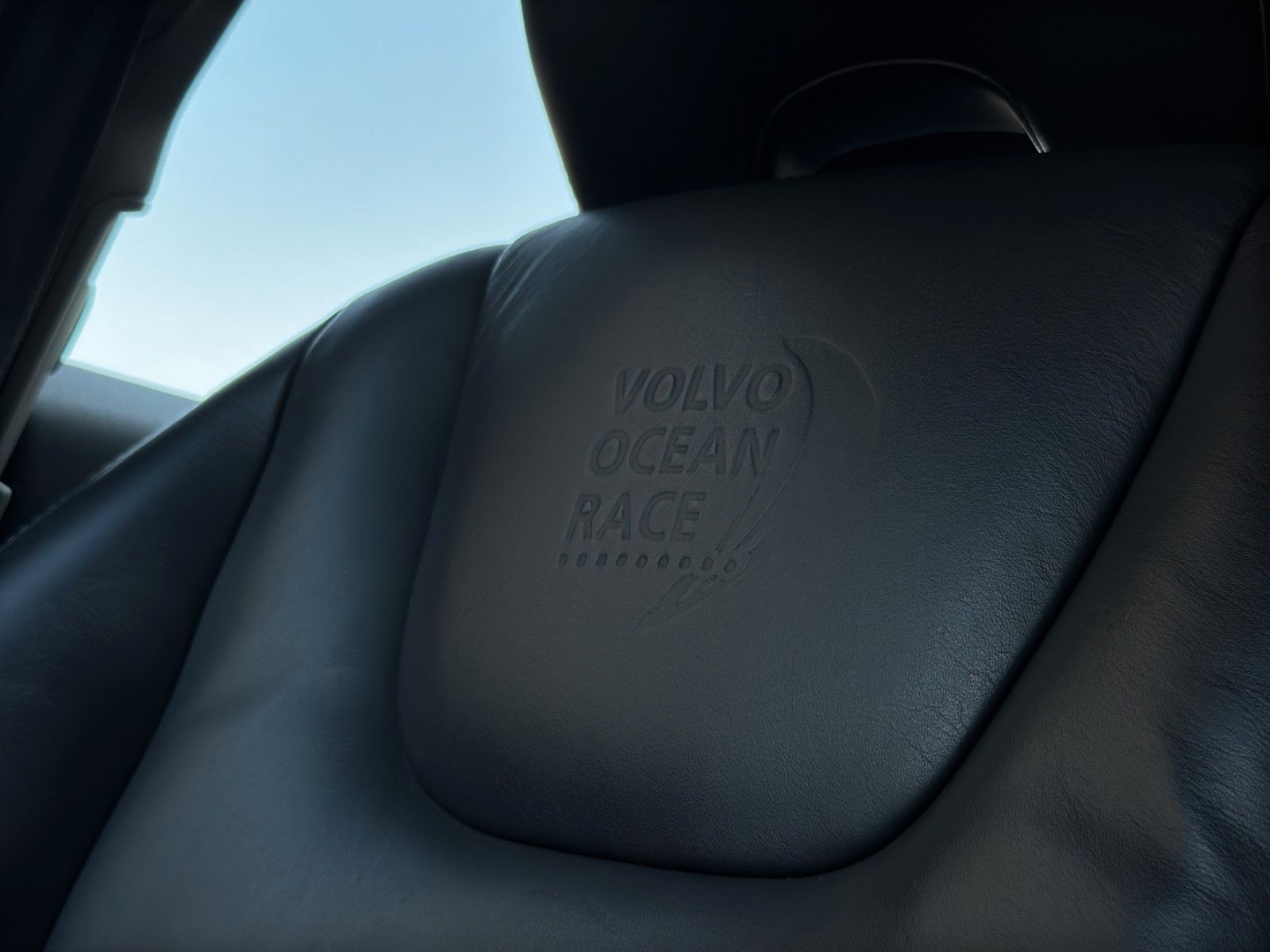 Fahrzeugabbildung Volvo V60 Kombi Ocean Race/Sitzheitzung/