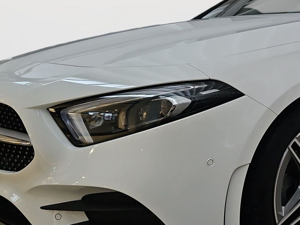 Fahrzeugabbildung Mercedes-Benz A 200 AMG Distronic+ AHK LED SHZ Sport Ambie.