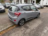 Hyundai i10 1.0 FIFA World Cup Edition Gold - gebrauchte Kleinwagen