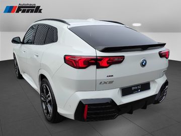 BMW iX2 eDrive20 M Sportpaket DAB LED Komfortzg.