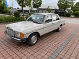 Mercedes-Benz Mercedes Benz 200D mit Klima W123 - H Kenn... - Mercedes-Benz 200 in München