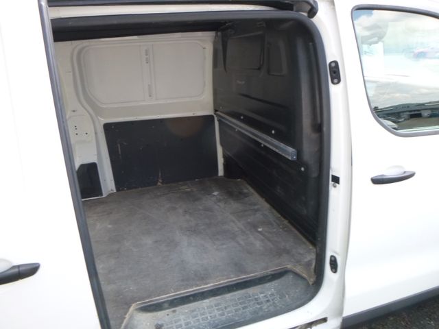 Vivaro Cargo L2 M