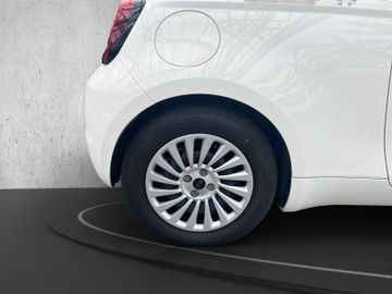 Fiat 500e Basis 42kWh Carplay+Klimaauto+DAB