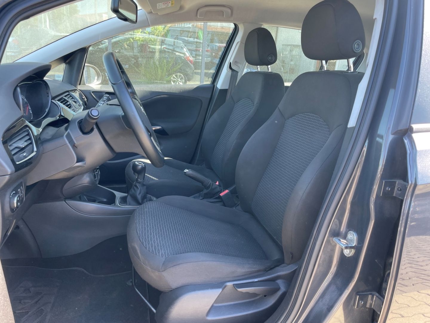 Fahrzeugabbildung Opel Corsa-e Klima Bluetooth Tempomat Lichtsensor