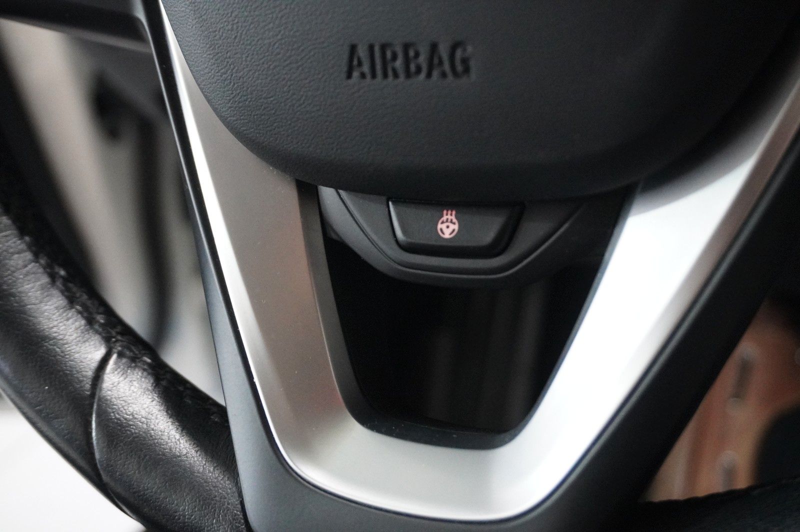 Fahrzeugabbildung BMW i4 Gran Coupe 35 eDrive 70KWH NAVI/KAMERA/SPORT