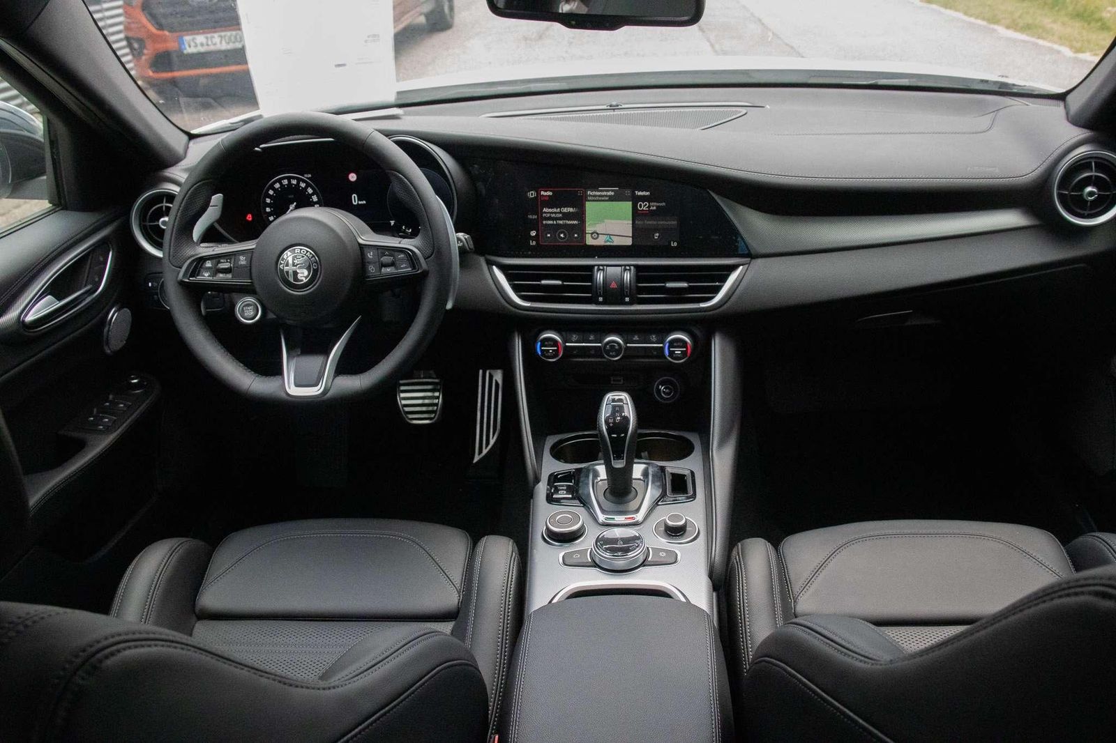 Fahrzeugabbildung Alfa Romeo Giulia MY24 Veloce 2.0T vom AR Vertragshändler