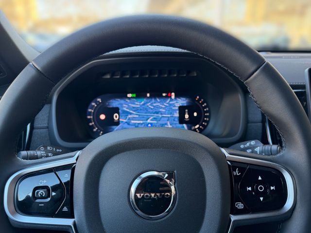 Volvo XC90 B5 Plus Black Edition AWD