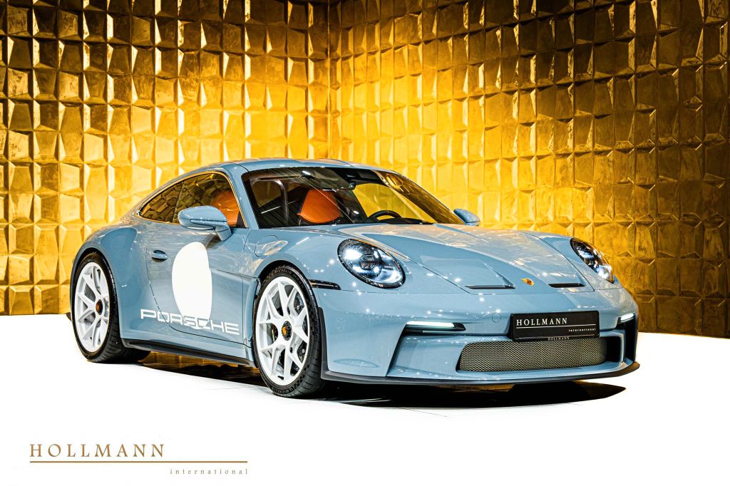 Porsche 911 S/T + CARBON ROLL CAGE + LIFT + BOSE