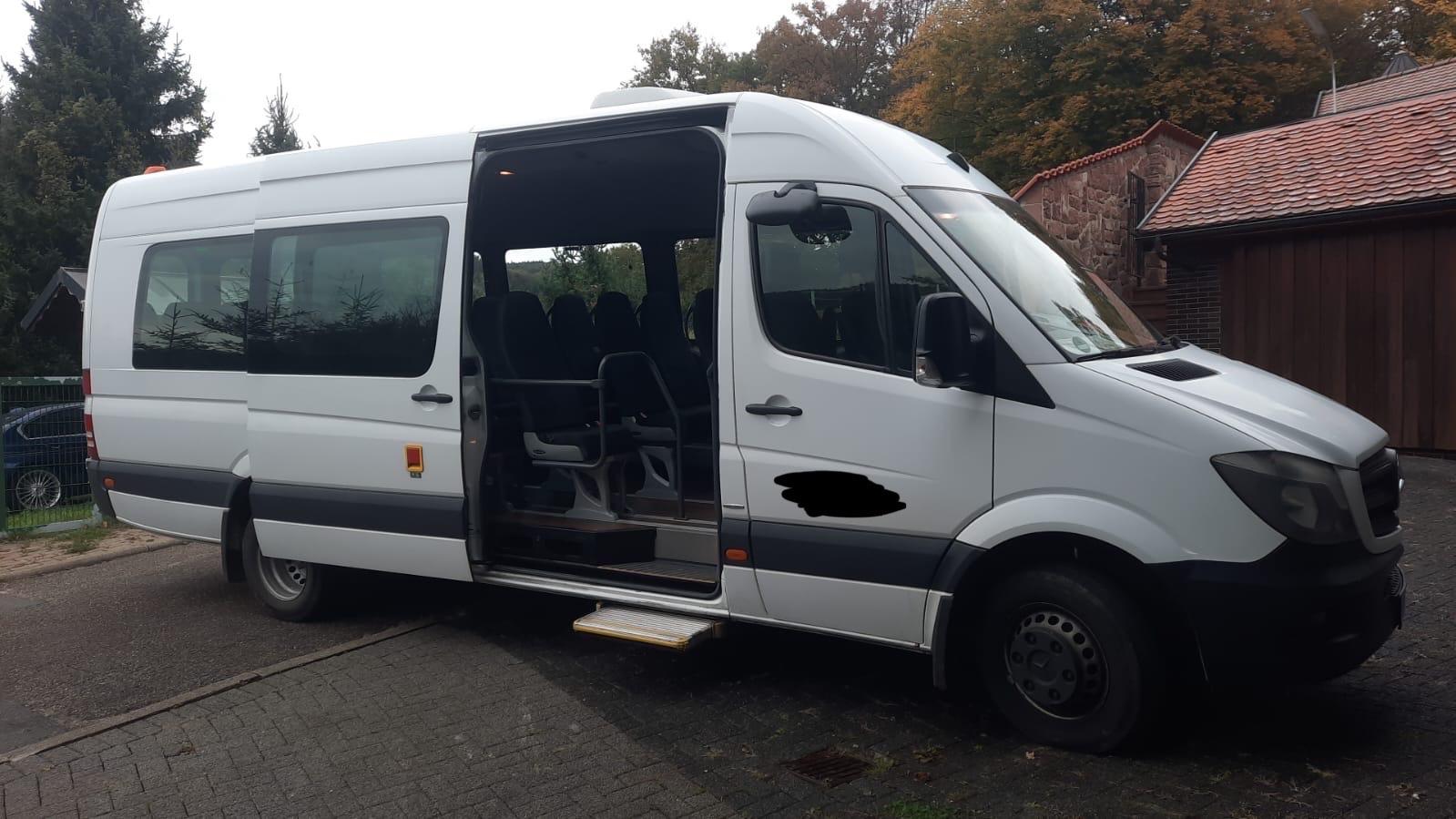 Mercedes-Benz Sprinter 516 mit Klima 23 Sitze