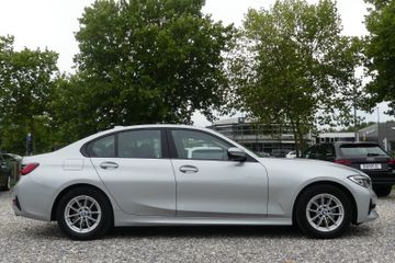 BMW 320 - 6