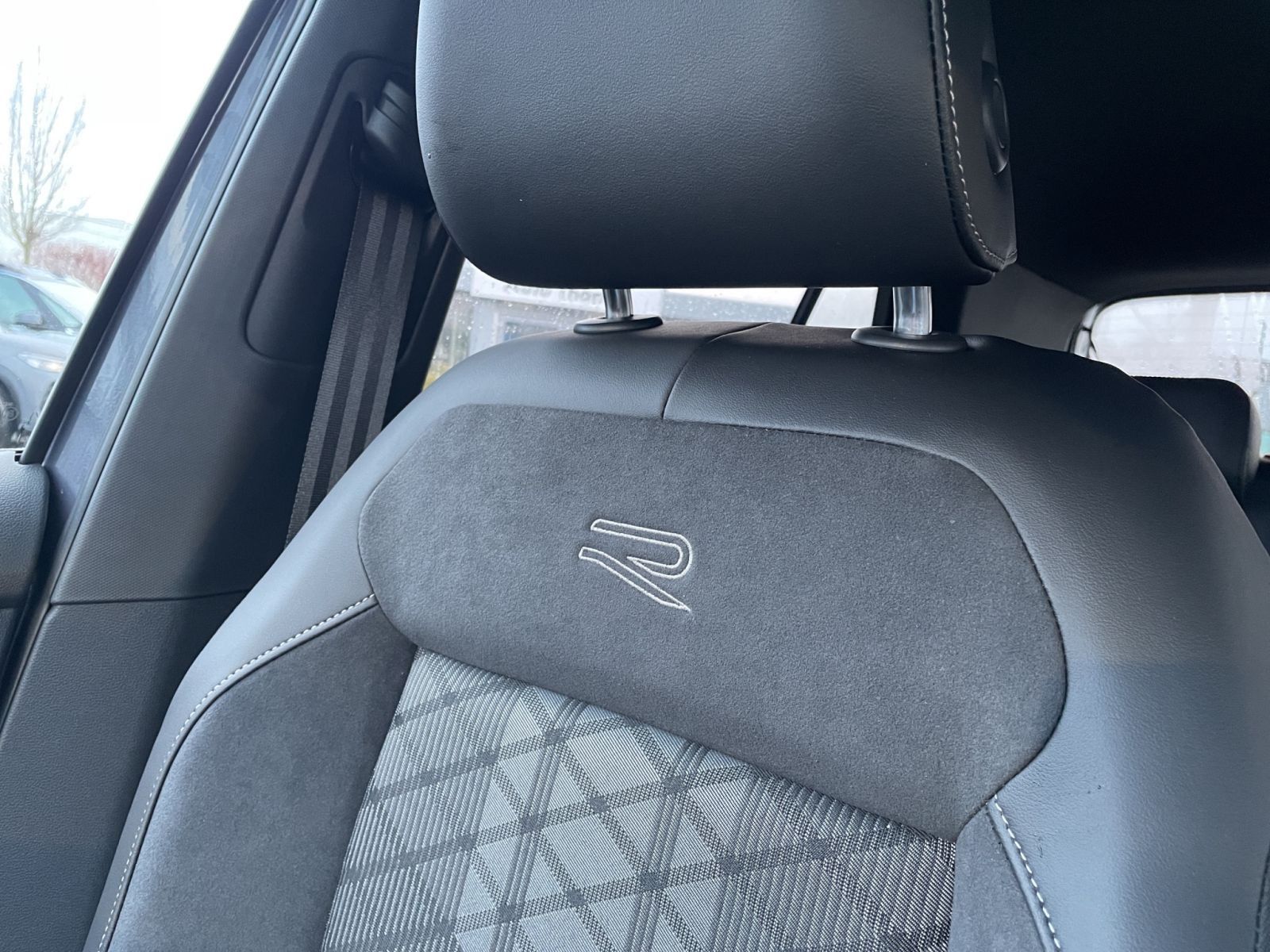 Volkswagen T-Cross - Bild 14