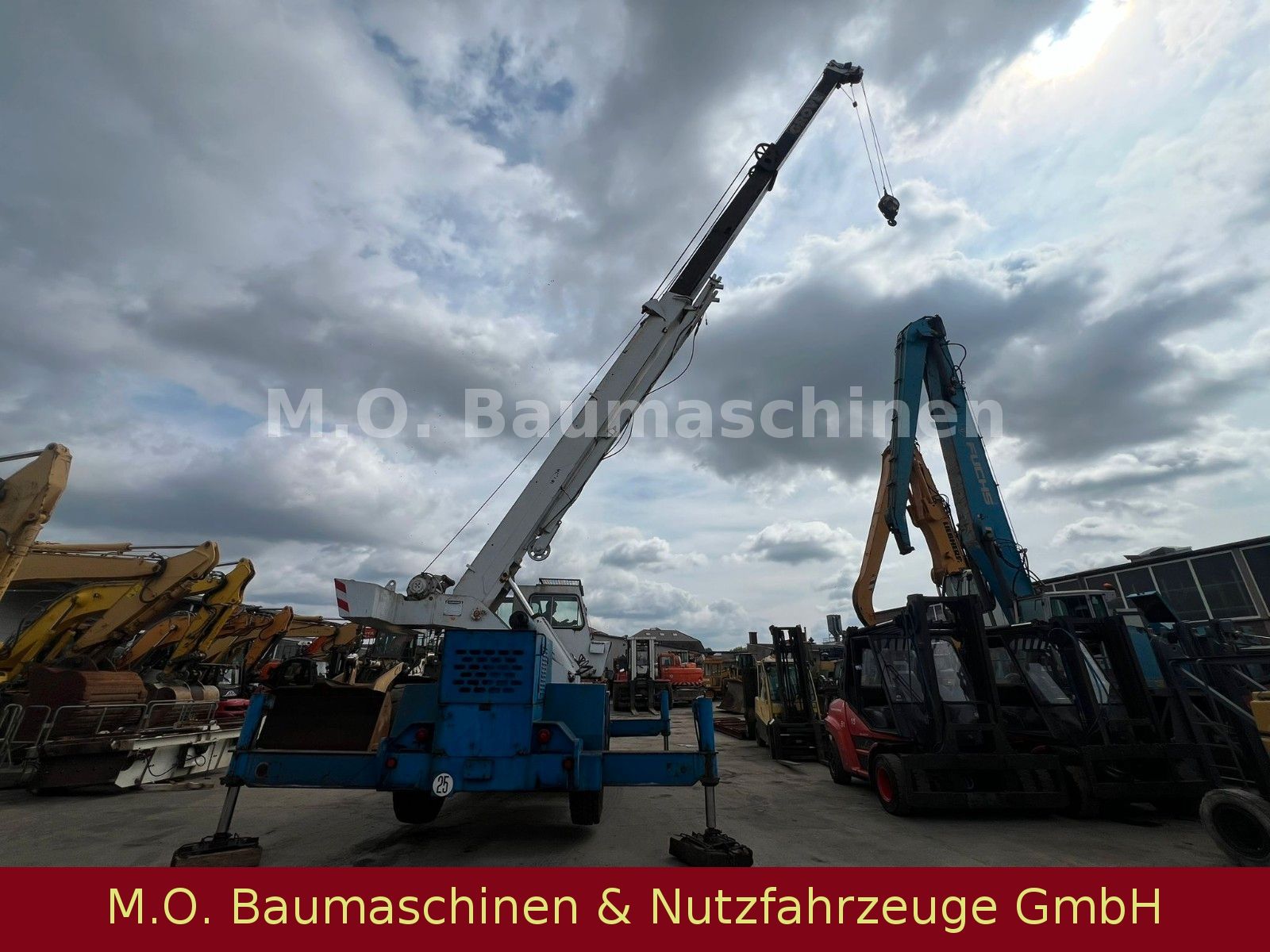 Fahrzeugabbildung Grove Kran / 30T / Waage /