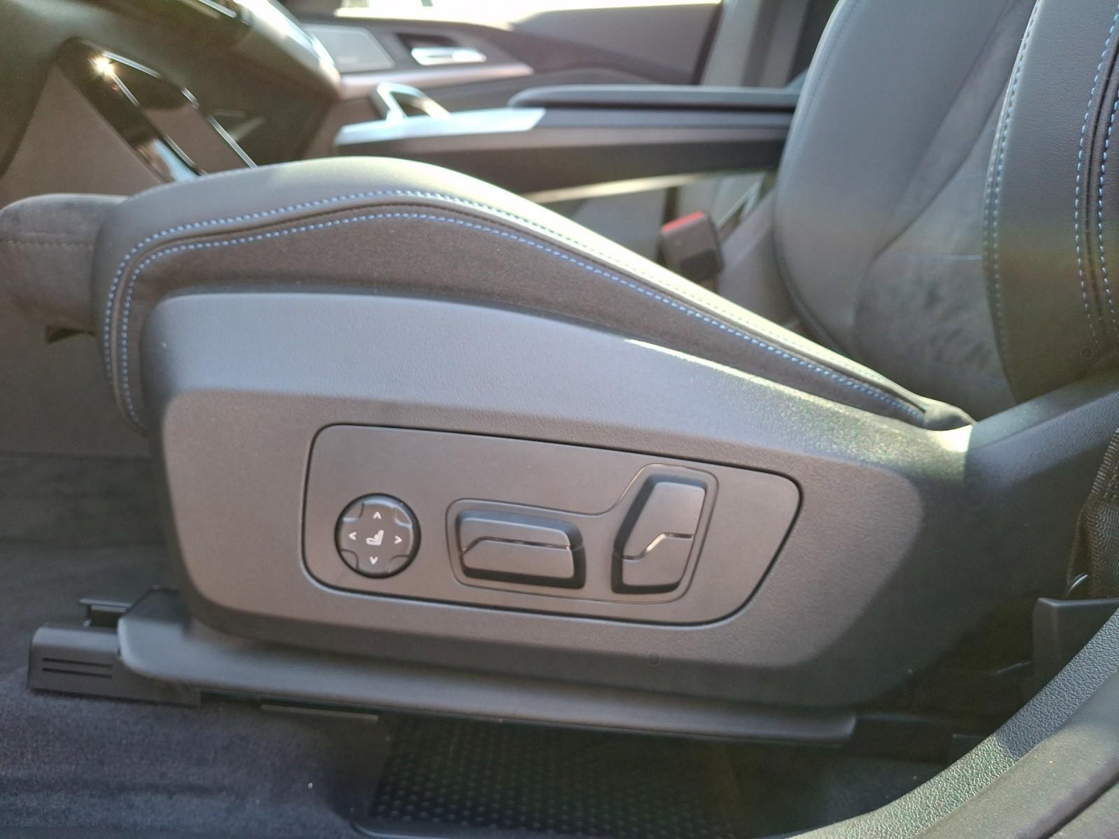BMW X1 sDrive20i Aut. M Sportpaket Panorama el.Sitz, миниатюра 20